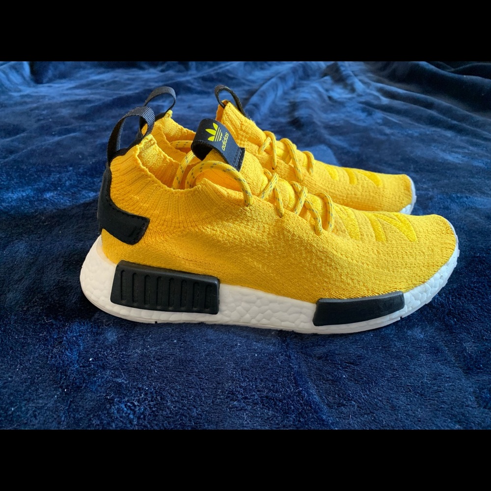 ADIDAS NMD YELLOW SZ 5 GS 6.5 (W)